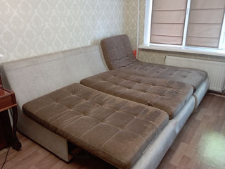 Продам угловой диван с местом для хранения