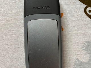 Nokia 1600 silver - 300Lei foto 2