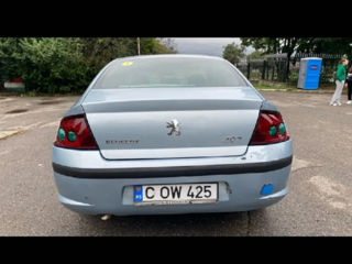 Peugeot 407 foto 4