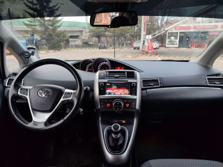 Toyota Verso foto 7