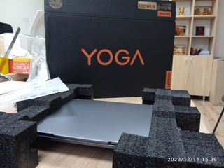 Vând Laptop Lenovo Yoga