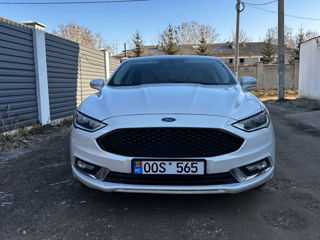 Ford Fusion foto 2