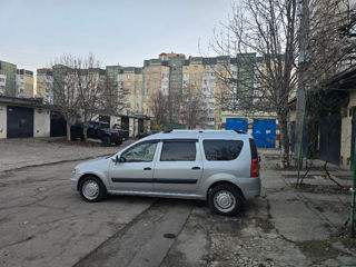 Dacia Logan foto 4