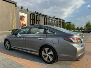 Hyundai Sonata foto 2