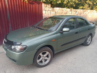 Nissan Almera foto 2