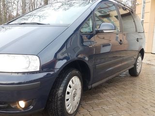 Volkswagen Sharan foto 3