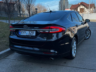 Ford Fusion foto 4