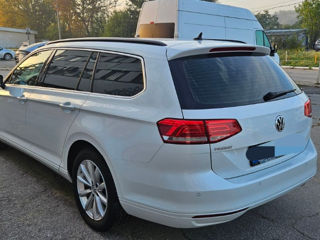 Volkswagen Passat foto 3