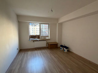 2-комн. кв., 65 м², 3/12 эт.