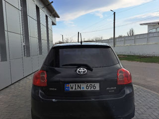 Toyota Auris foto 2