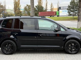 Volkswagen Touran foto 5