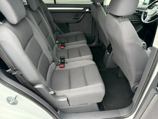 Volkswagen Touran foto 8