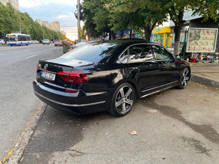 Volkswagen Passat foto 2