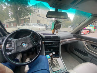 BMW 7 Series foto 8