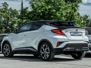 Toyota C-HR foto 4