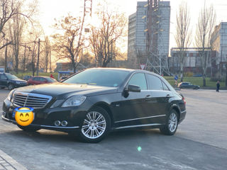 Mercedes E-Class foto 2