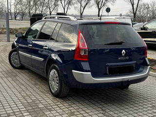 Renault Megane foto 5