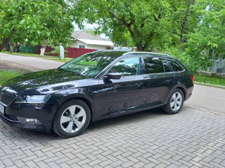 Skoda Superb foto 4