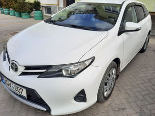 Toyota Auris foto 1