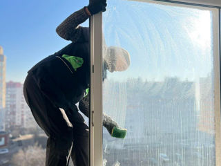 Servicii spălarea geamurilor! Interior/exterior! foto 3