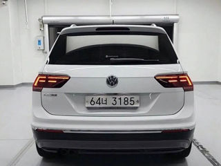 Volkswagen Touareg foto 3