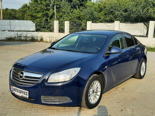 Opel Insignia foto 1