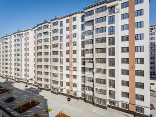 Apartament cu 2 camere, 78 m², Buiucani, Chișinău foto 20