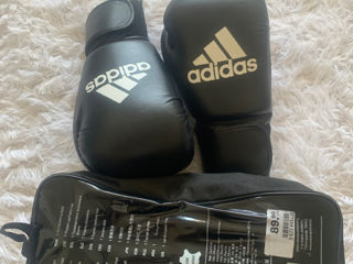 Adidas boxing gloves foto 1