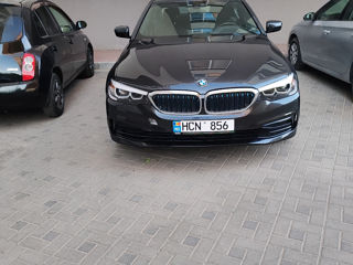 BMW 5 Series foto 3