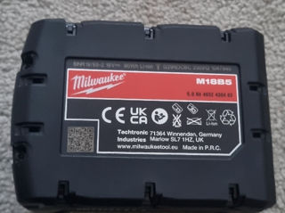 Набор Milwaukee FUELшуркповёрт, импакт 2 батареи на 5 ампер быстрая зарядка и фирменная сумка foto 7