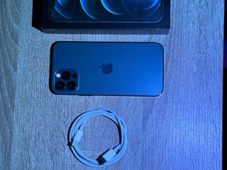 iPhone 12 Pro blue foto 4