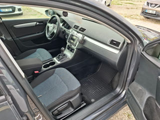 Volkswagen Passat foto 7