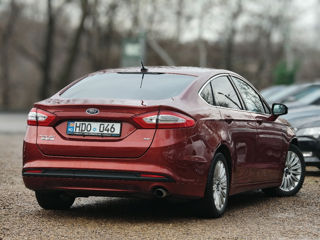 Ford Fusion foto 4