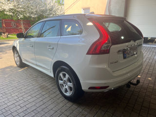 Volvo XC60 foto 3