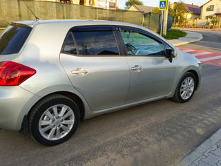 Toyota Auris foto 3