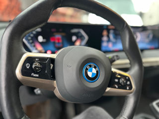 BMW iX foto 5