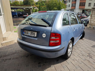 Skoda Fabia foto 2