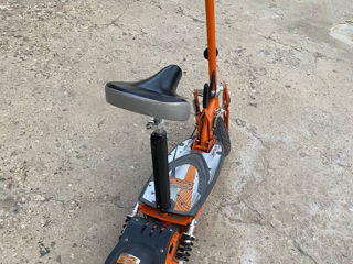 Electric scuter:Uber Scoot foto 2