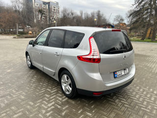 Renault Grand Scenic foto 6