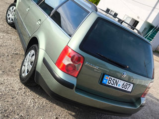 Volkswagen Passat foto 4