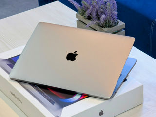 MacBook Pro 13 Retina 2019 (Core i5 8279u/8Gb Ram/256Gb SSD/Iris Graphics/55 Cycles/13.3" Retina) foto 11