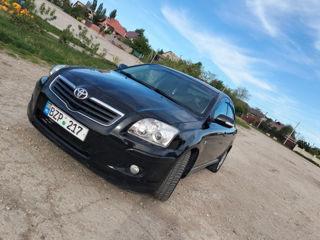 Toyota Avensis foto 5