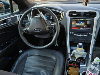 Ford Fusion foto 5