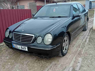 Mercedes E-Class