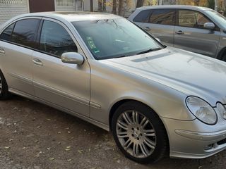 Mercedes E Class foto 3