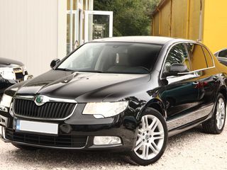 Skoda Superb foto 2