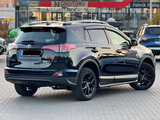 Toyota Rav 4 foto 4