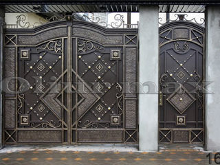 Balustrade, porți, gratii,  garduri, copertine,uși metalice și alte confecții din fier. foto 2