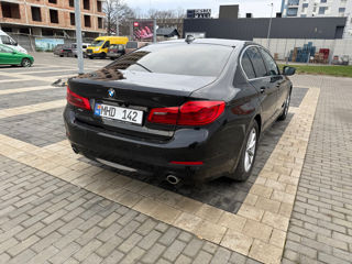 BMW 5 Series foto 3