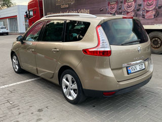 Renault Grand Scenic foto 3